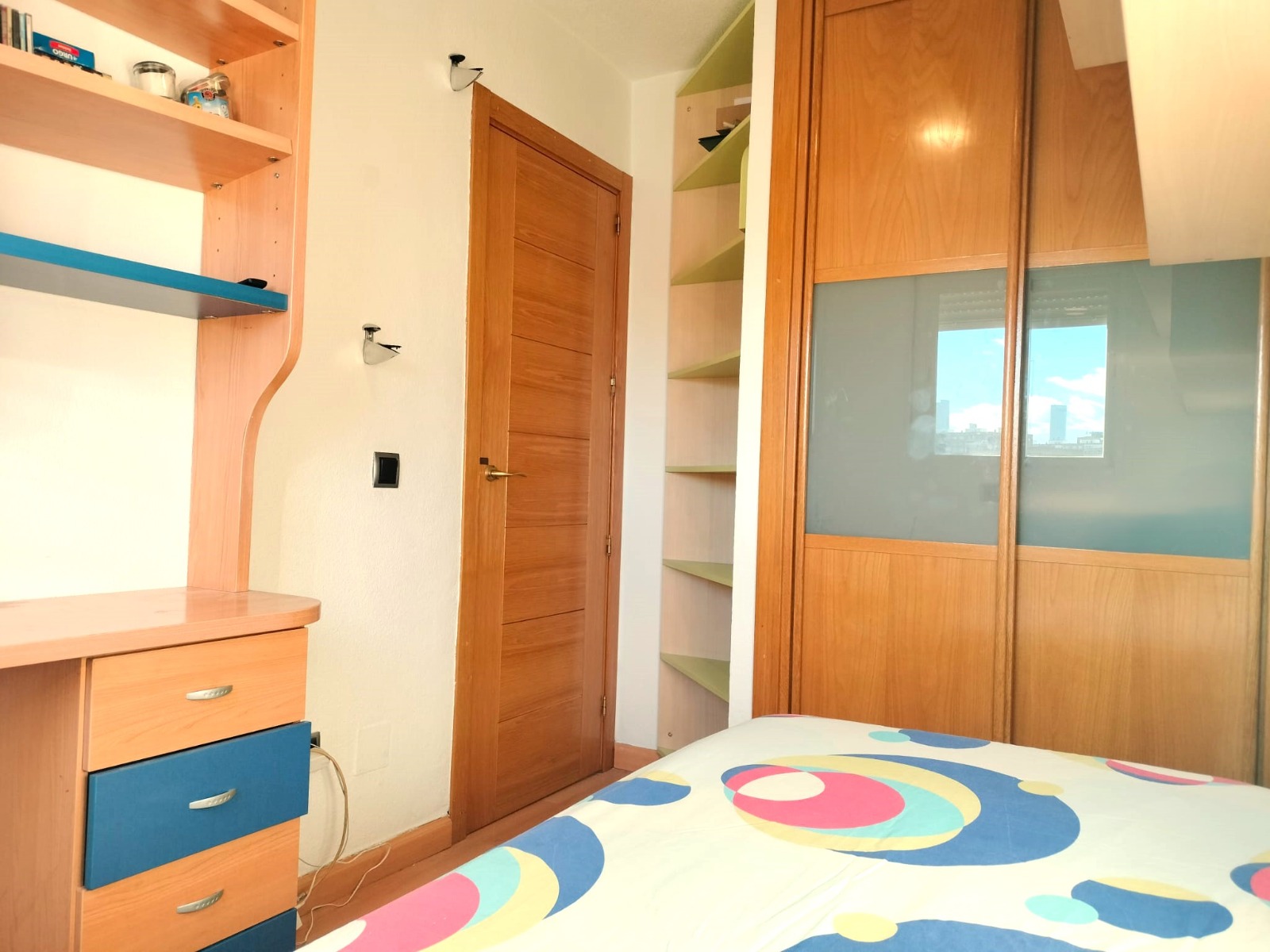 Vivienda de 2 dormitorios con terraza en la zona de Fuencarral - El Pardo - Imagen 5