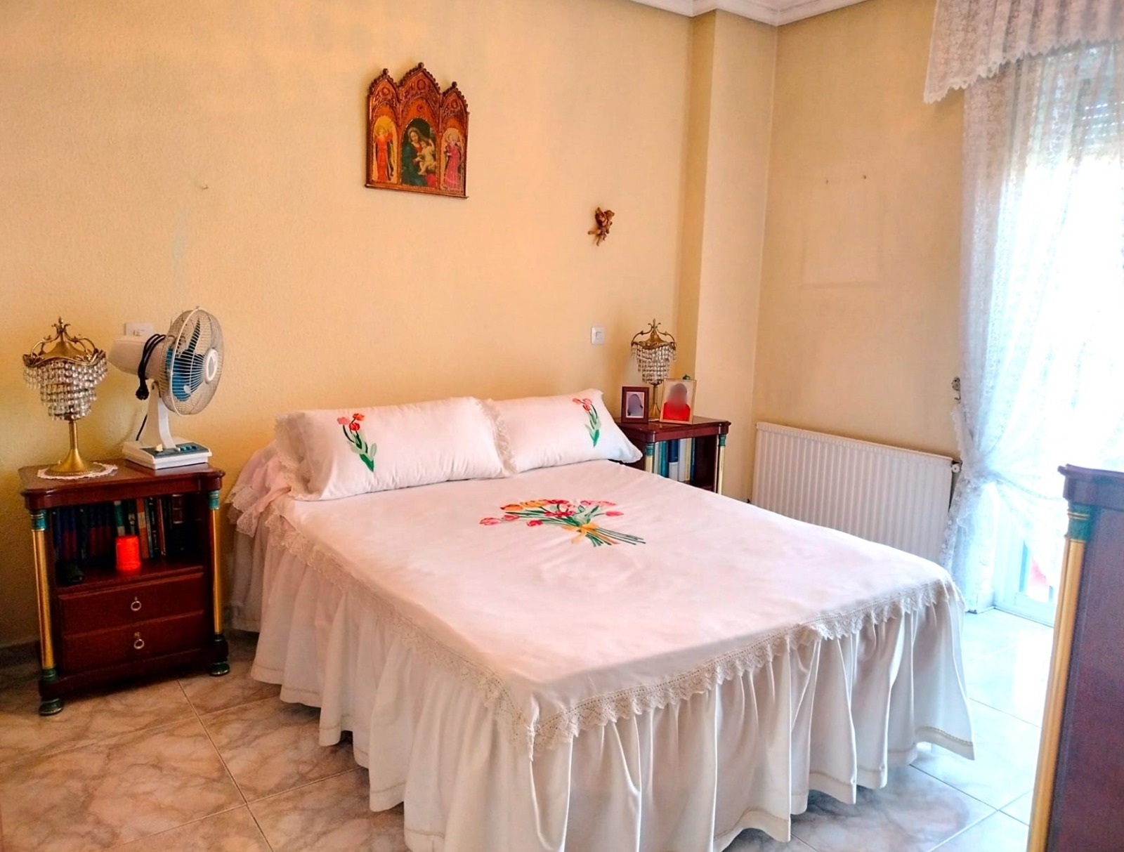 Chalet adosado de 246m2 y 4 plantas con patio de más de 100m2 en una de las zonas mas demandadas del Sector 3. - Imagen 30